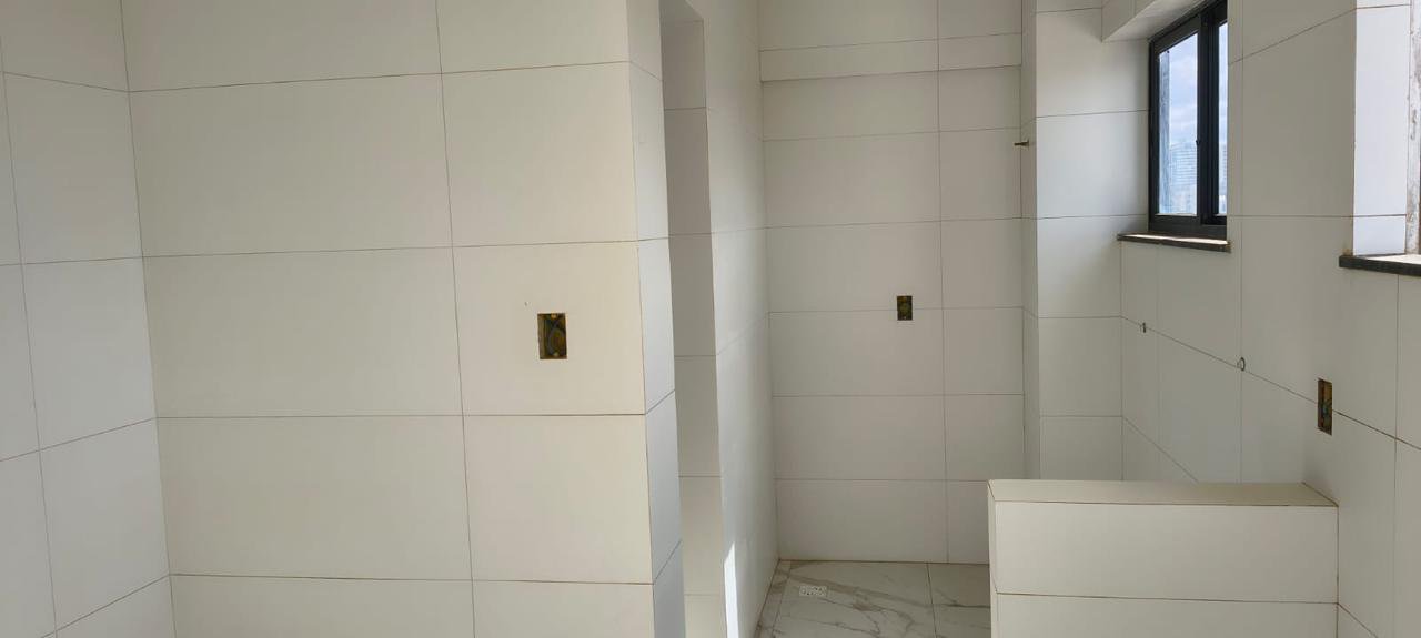 Apartamento à Venda no Bairro Candeias, com 140 m², 3 Suítes, 2 vagas de garagem,  11º Andar, em Vitória da Conquista, Ba. - foto 6
