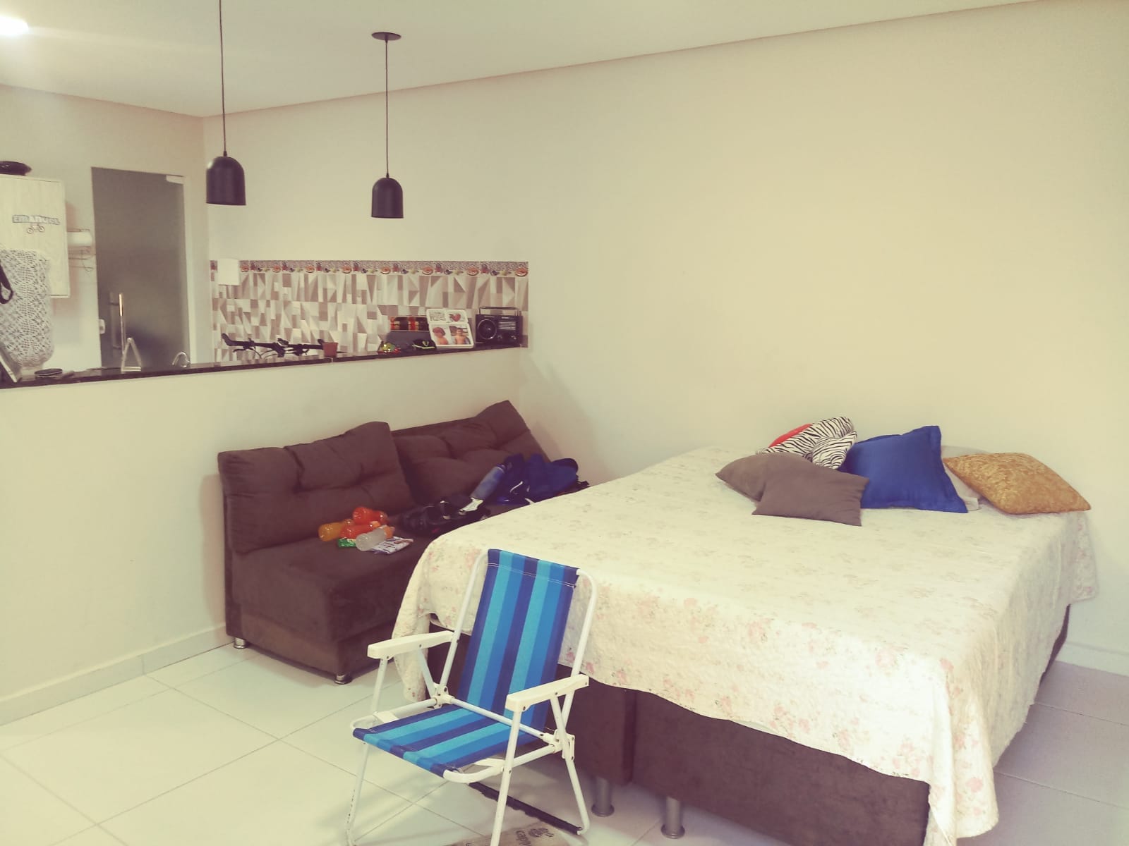 Oportunidade para investidores! Casa alugada à venda, com Habite se Comercial  no Candeias com rua de grande fluxo de carros  Vitória da Conquist - foto 10