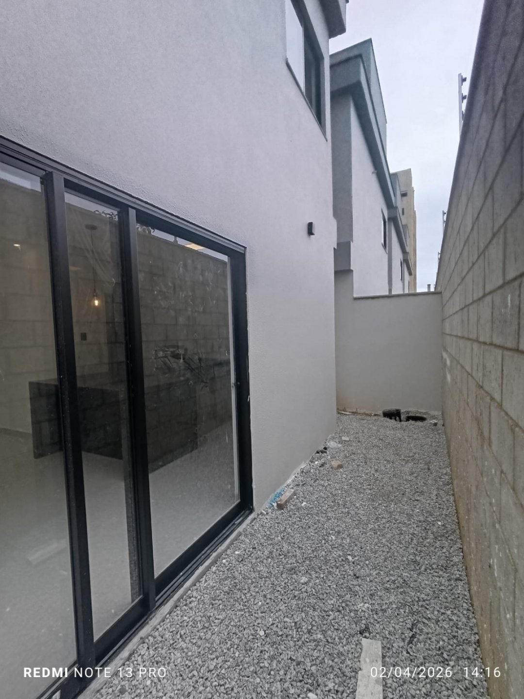 Casa duplex soltas com 3 suítes, sala com 2 ambientes, lavabo, garagem coberta para 2 carros, Alto da Boa Vista, Vitória da Conquista, BA - foto 8
