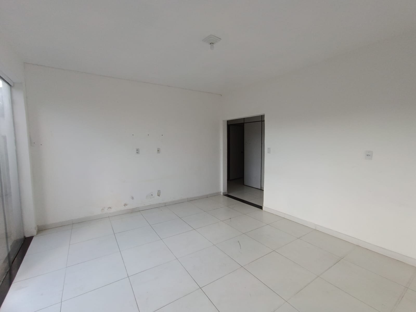 Casa comercial para alugar no B. Recreio em ótima localização, 3 quartos sendo 1 suite, 2 salas com bastante espaço. - foto 10