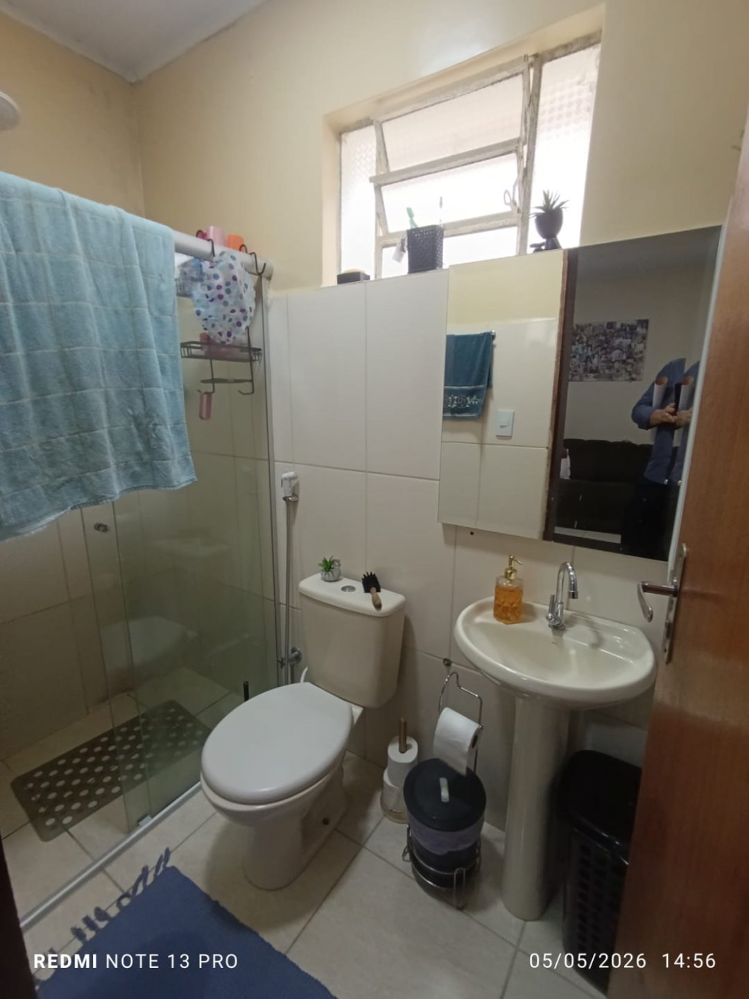 Casa com Sala, 2 quartos, copa, banheiro social, cozinha, área de serviços + edícula com quarto e banheiro, quintal e garagem no Sumaré/Centro, V - foto 9