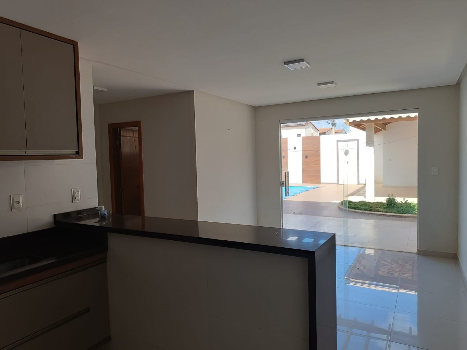 Casa  duplex solta de 3 quartos sendo 2 suítes + piscina + espaço gourmet com churrasqueira à venda, Boa Vista, Vitória da Conquista, BA - foto 10
