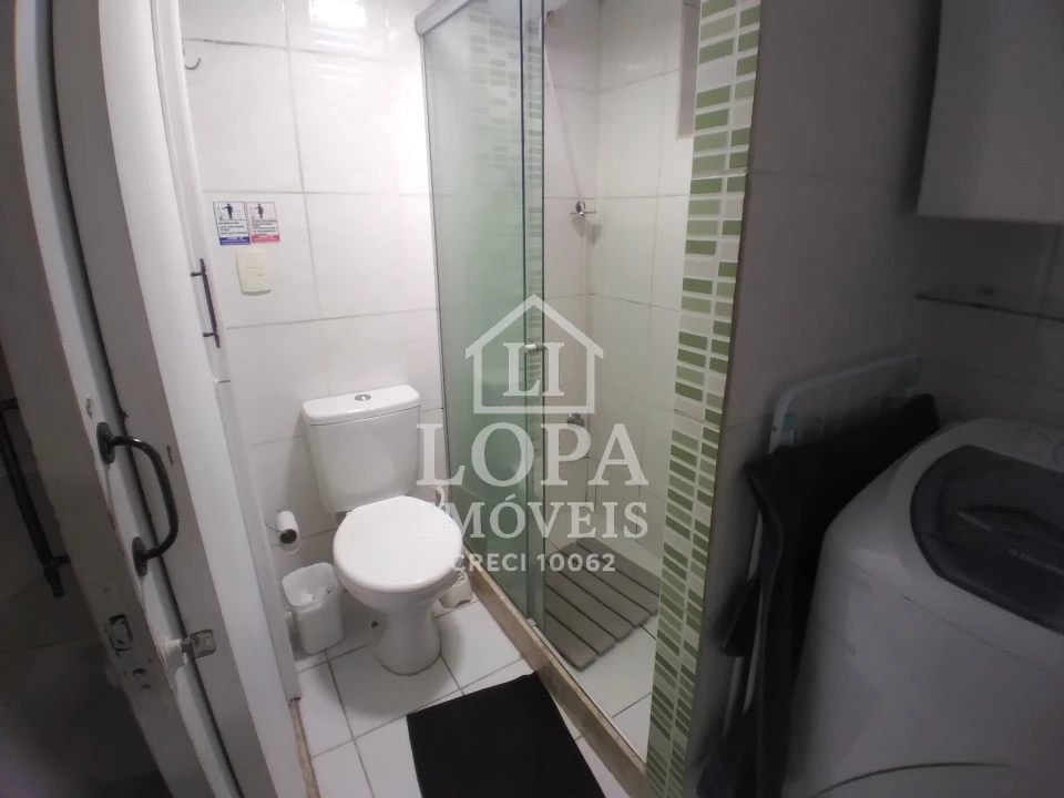 Imagens do imóveis Um apartamento dividido em dois, à venda em Copacabana com cento e vinte metros por  um milhão e quarenta mil reais