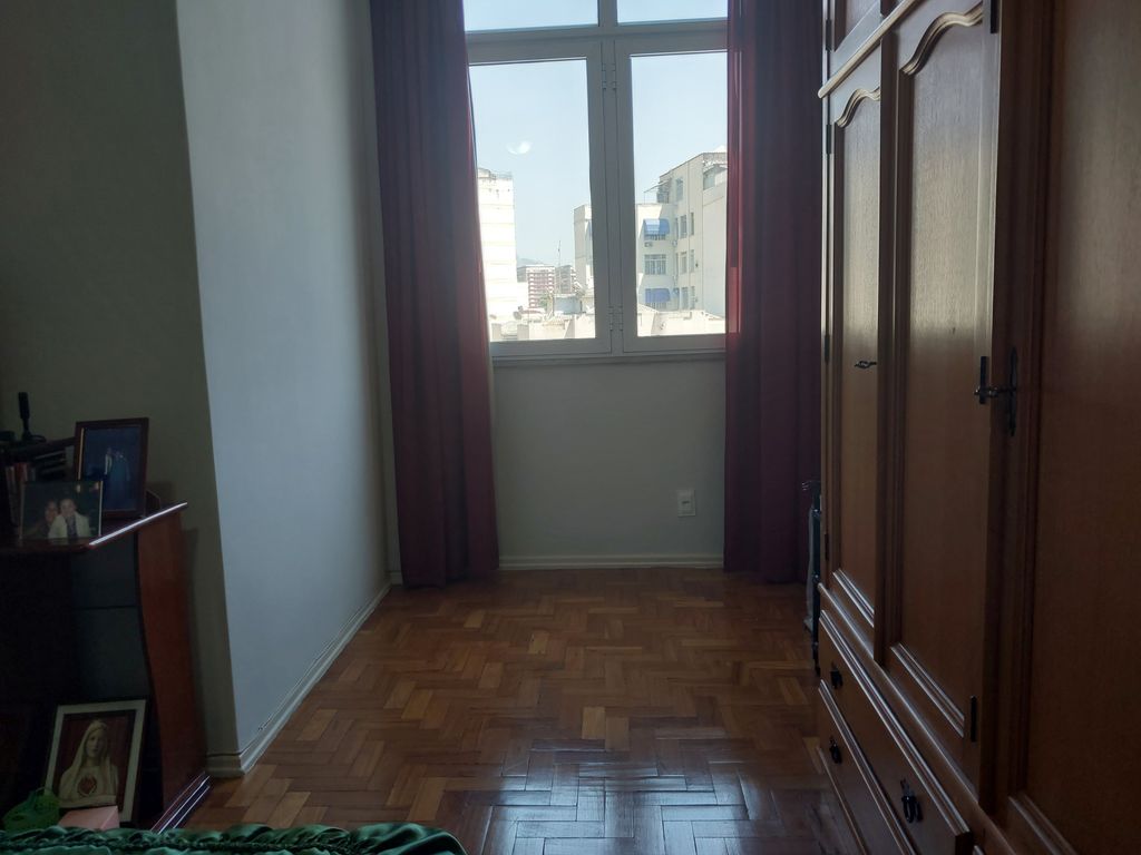 Imagens do imóveis Apartamento 3 quartos com dependência uma vaga de garagem na escritura.
