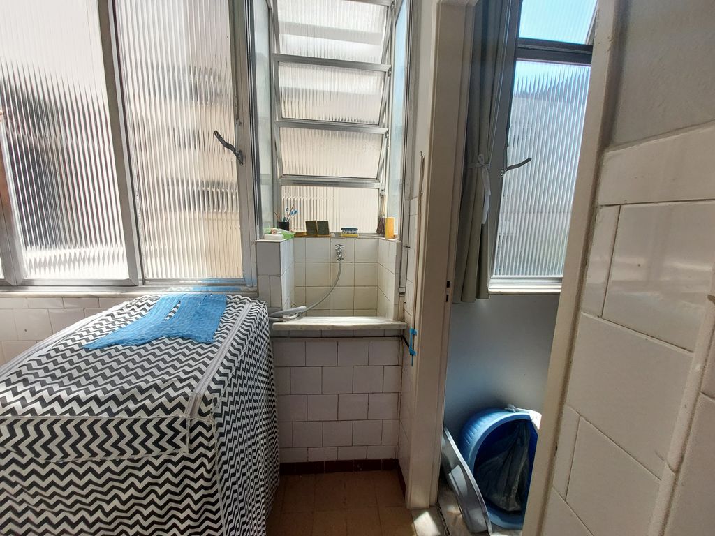 Imagens do imóveis Apartamento 3 quartos com dependência uma vaga de garagem na escritura.