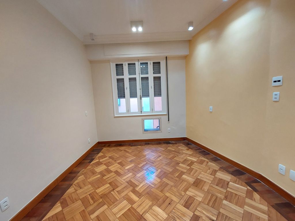 Imagens do imóveis Oportunidade apartamento dois quartos reformado