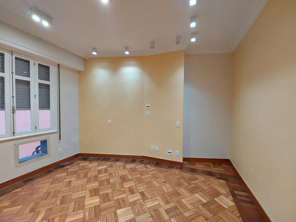 Imagens do imóveis Oportunidade apartamento dois quartos reformado