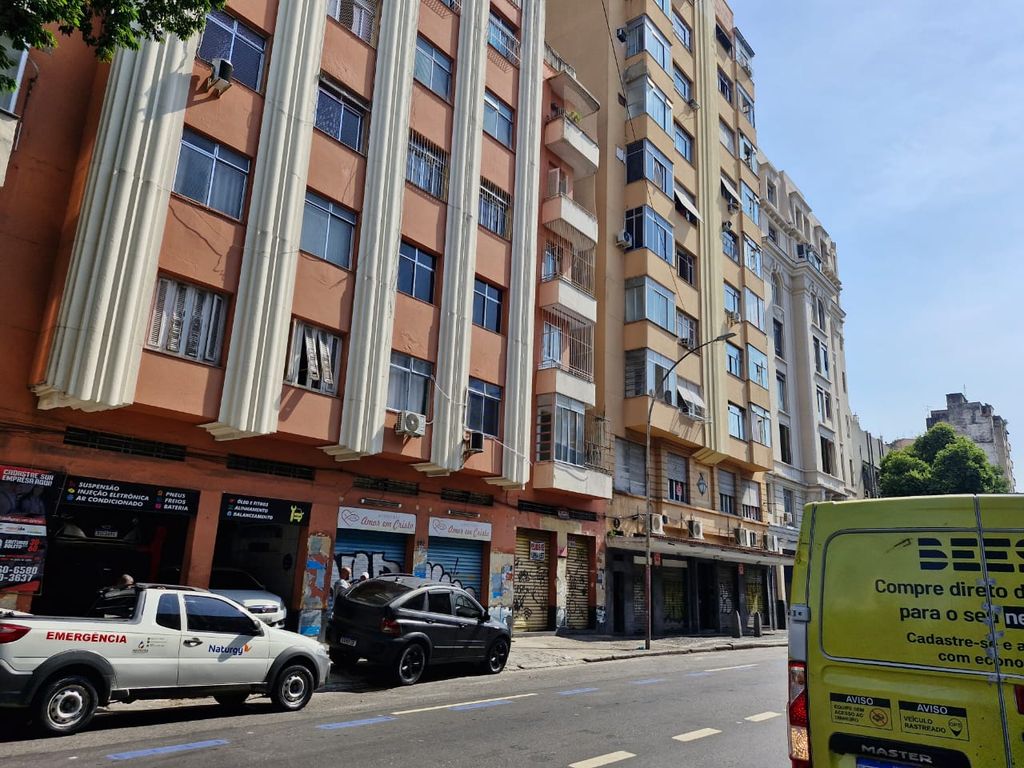 Imagens do imóveis Oportunidade apartamento dois quartos reformado