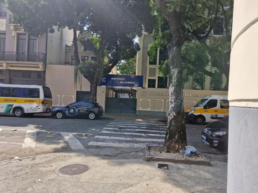 Imagens do imóveis Oportunidade apartamento dois quartos reformado
