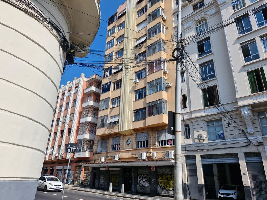 Imagens do imóveis Oportunidade apartamento dois quartos reformado