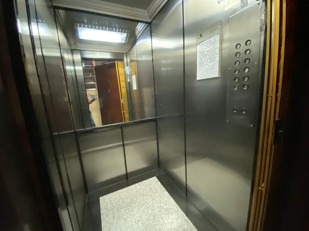 Imagens do imóveis Apartamento Totalmente Reformando na Rua Riachuelo no Centro do Rio de Janeiro