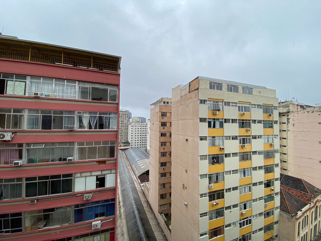 Imagens do imóveis Apartamento Totalmente Reformando na Rua Riachuelo no Centro do Rio de Janeiro