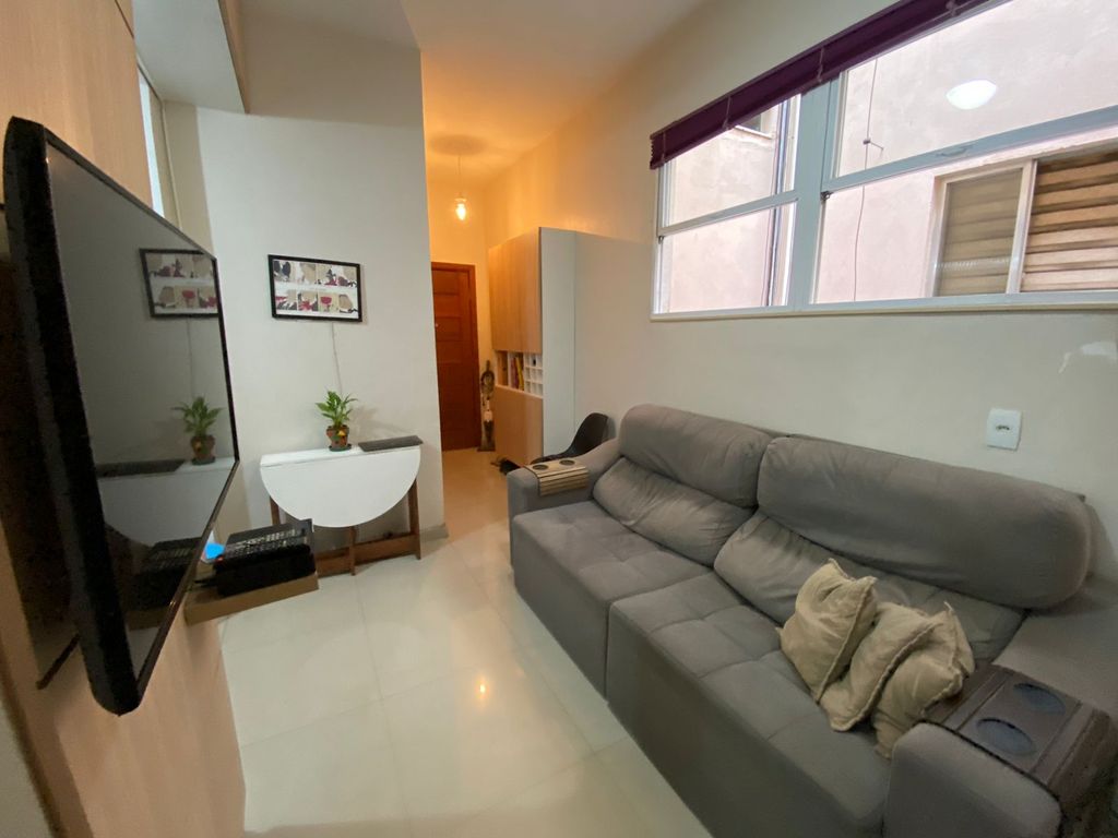 Imagens do imóveis Apartamento Totalmente Reformando na Rua Riachuelo no Centro do Rio de Janeiro