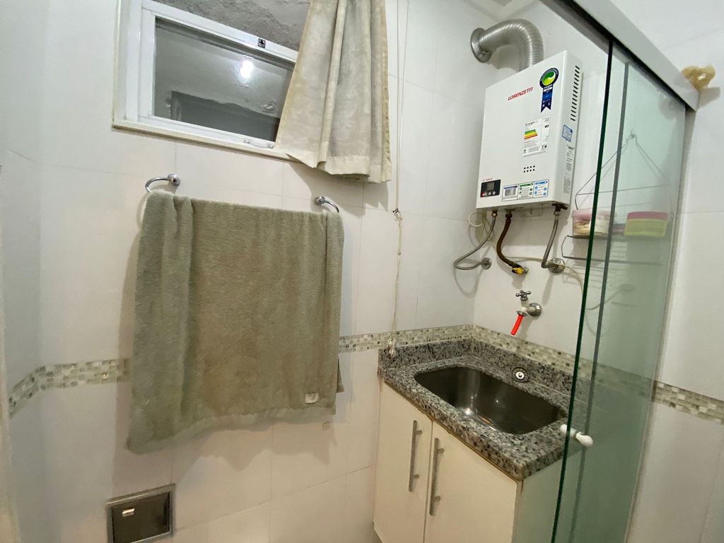 Imagens do imóveis Apartamento Totalmente Reformando na Rua Riachuelo no Centro do Rio de Janeiro