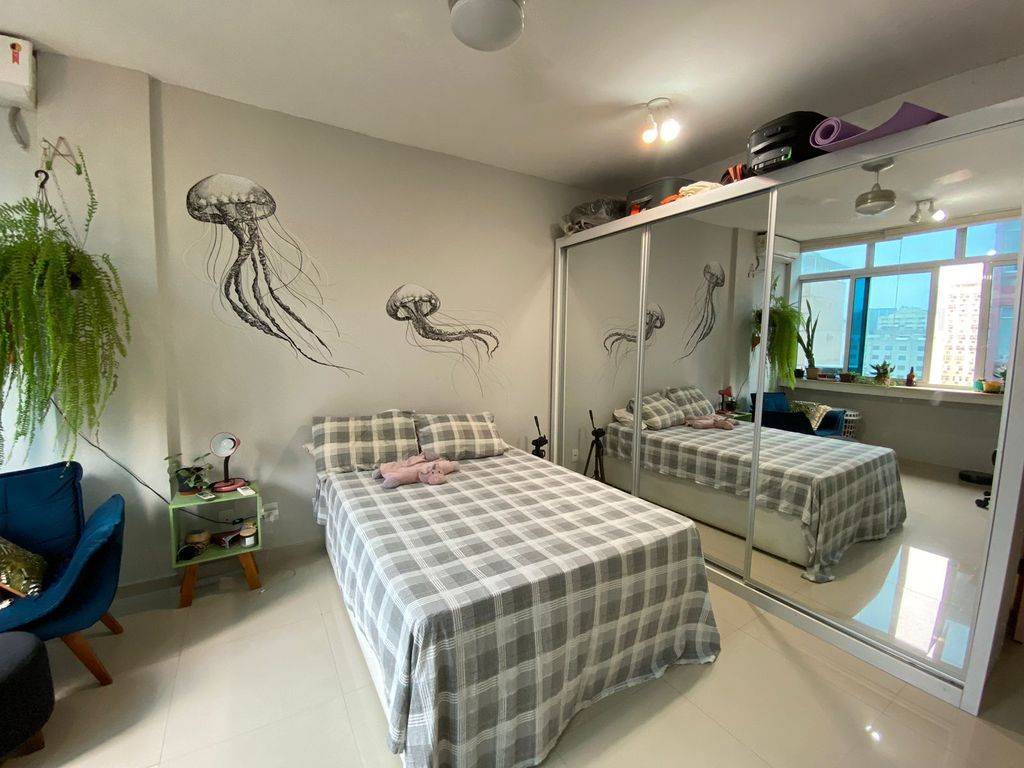 Imagens do imóveis Apartamento Totalmente Reformando na Rua Riachuelo no Centro do Rio de Janeiro