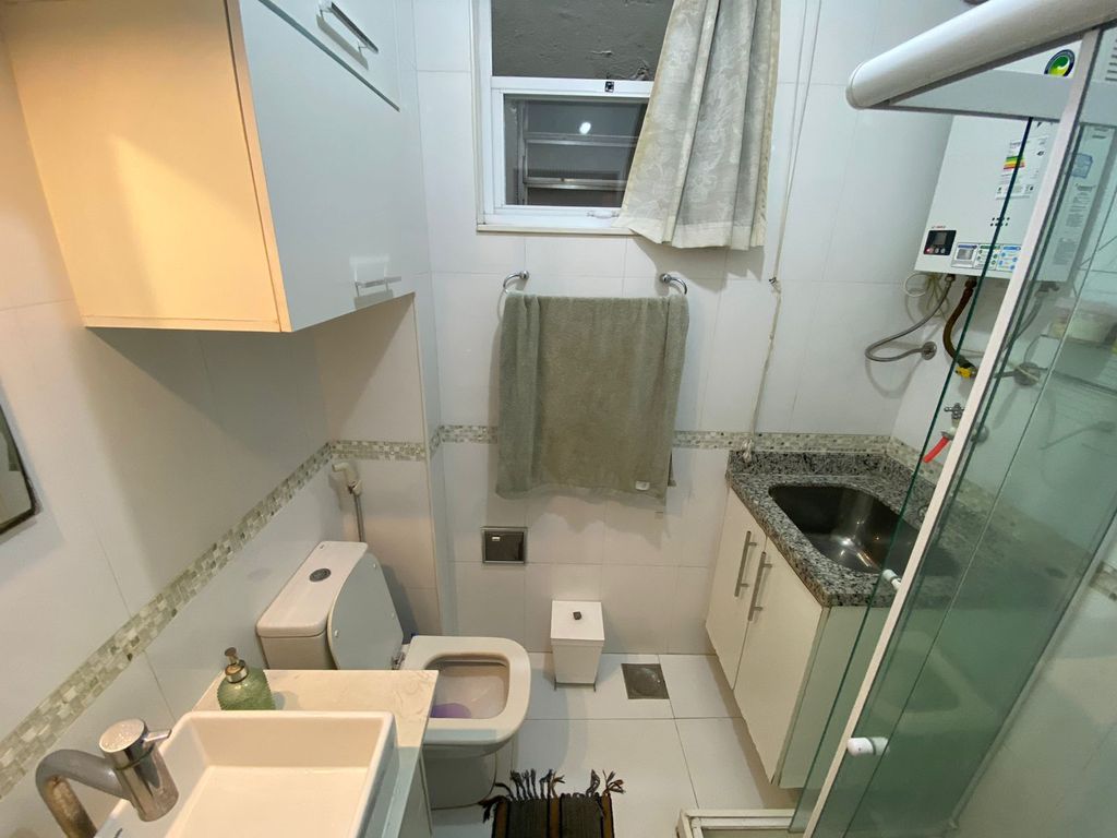 Imagens do imóveis Apartamento Totalmente Reformando na Rua Riachuelo no Centro do Rio de Janeiro