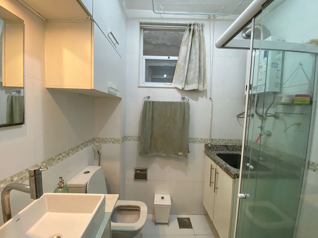 Imagens do imóveis Apartamento Totalmente Reformando na Rua Riachuelo no Centro do Rio de Janeiro