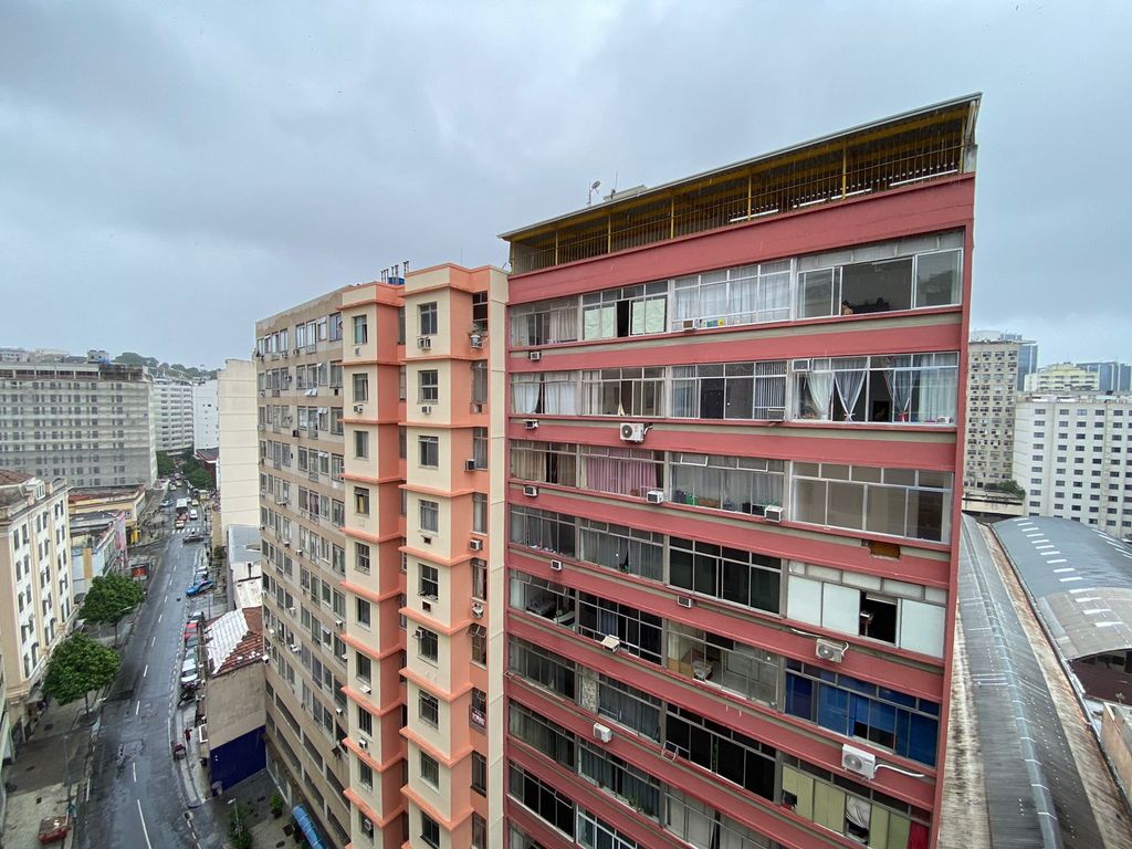 Imagens do imóveis Apartamento Totalmente Reformando na Rua Riachuelo no Centro do Rio de Janeiro