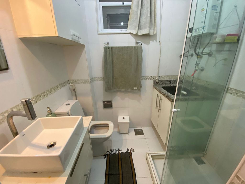 Imagens do imóveis Apartamento Totalmente Reformando na Rua Riachuelo no Centro do Rio de Janeiro