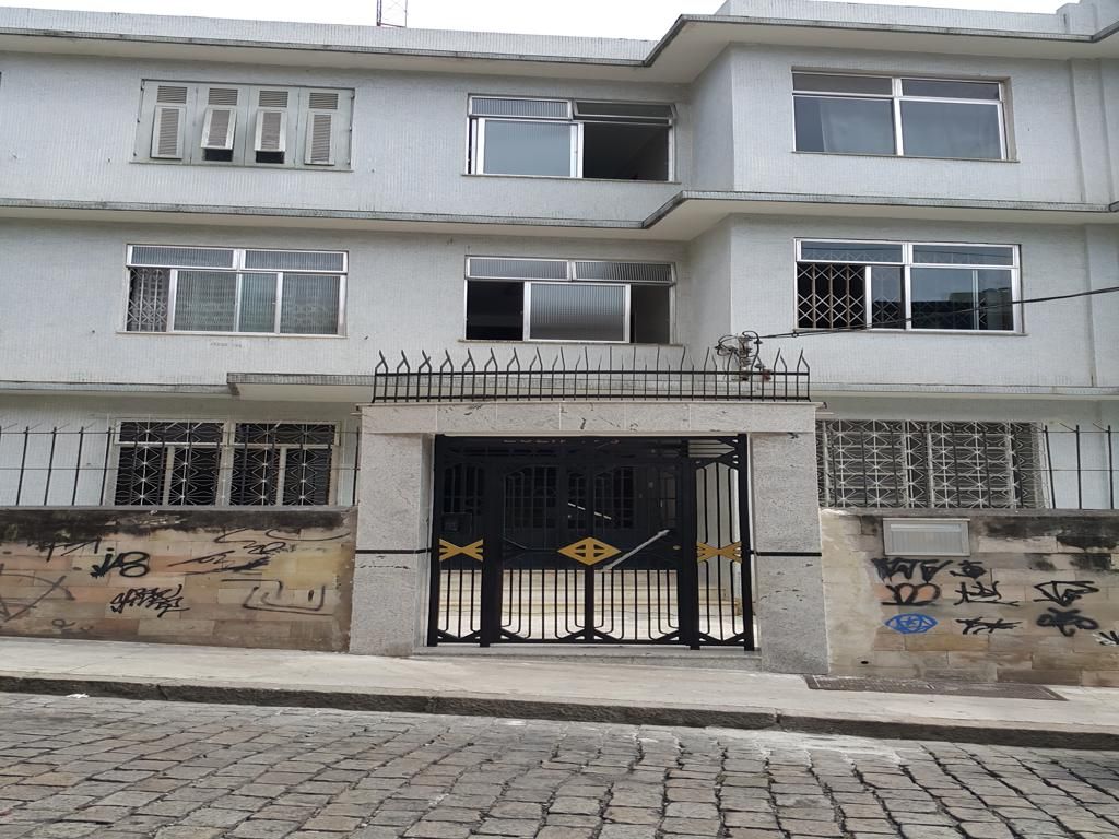 Imagens do imóveis Apartamneto emSanta Tresa, 3 dormitórios,2 banheiros e 80 metros quadrados.