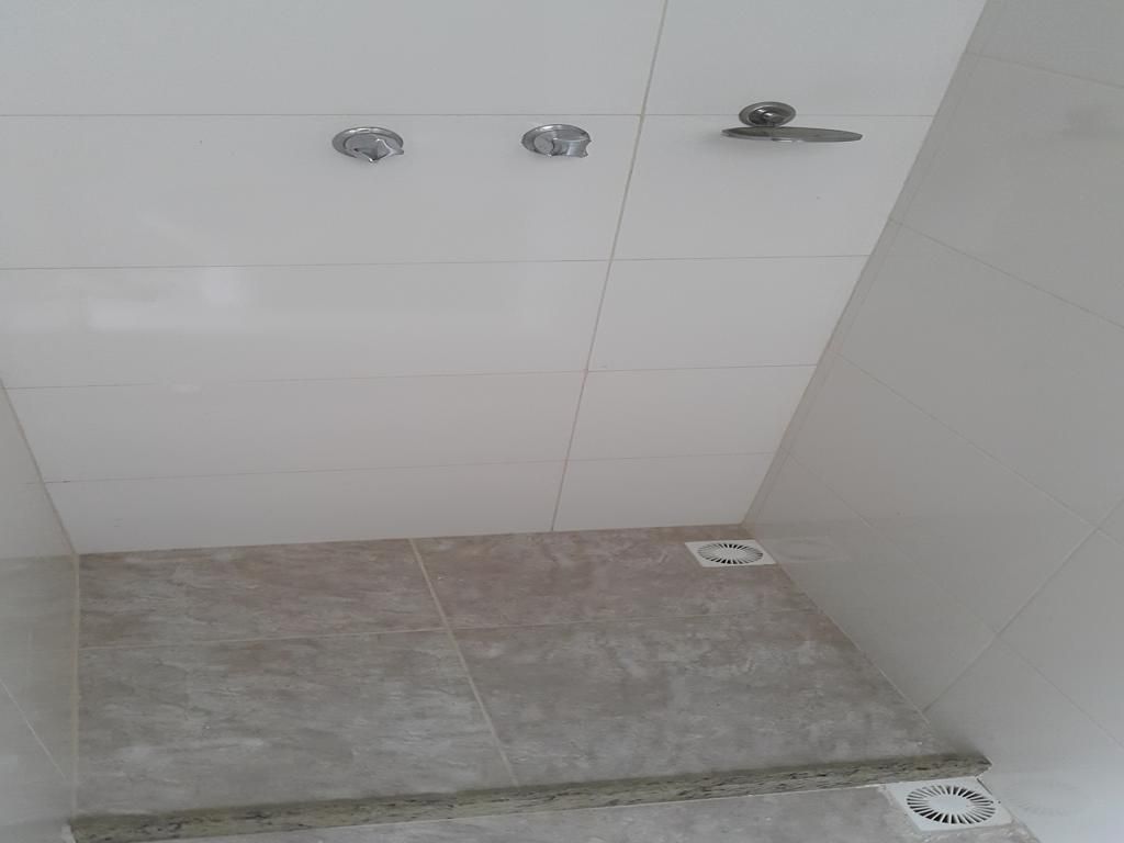 Imagens do imóveis Apartamneto emSanta Tresa, 3 dormitórios,2 banheiros e 80 metros quadrados.