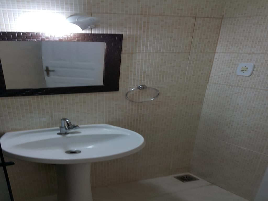 Imagens do imóveis Apartamneto emSanta Tresa, 3 dormitórios,2 banheiros e 80 metros quadrados.