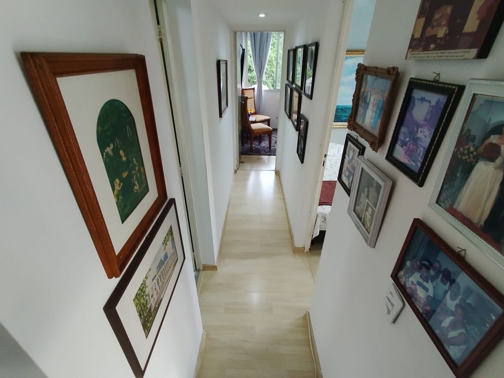 Imagens do imóveis Apartamento de Sala Dois Quartos Com Dependência Completa no Centro do Rio