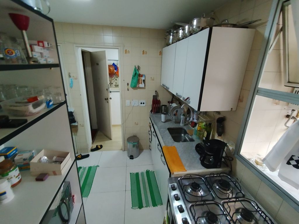 Imagens do imóveis Apartamento de Sala Dois Quartos Com Dependência Completa no Centro do Rio