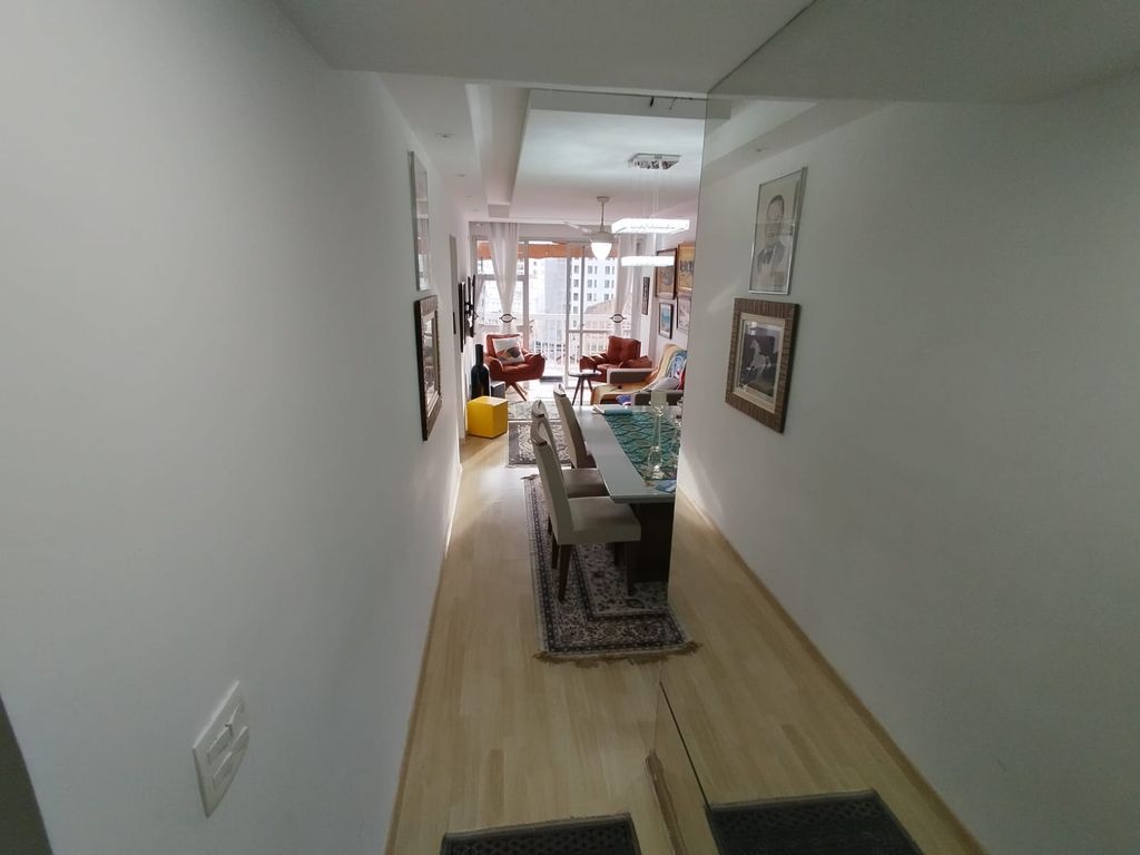 Imagens do imóveis Apartamento de Sala Dois Quartos Com Dependência Completa no Centro do Rio