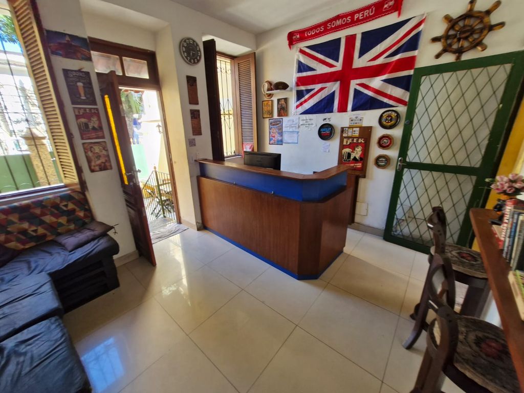 Imagens do imóveis Hostel com cerca de 250 metros quadrados no Bairro Catunbí.
