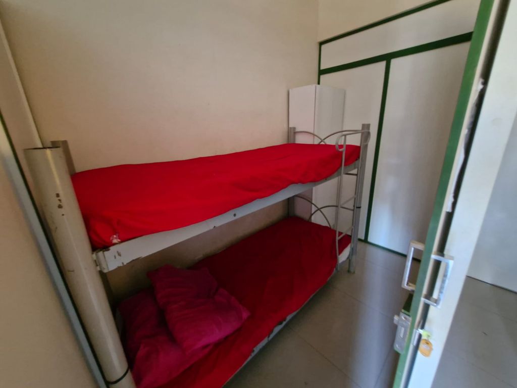 Imagens do imóveis Hostel com cerca de 250 metros quadrados no Bairro Catunbí.