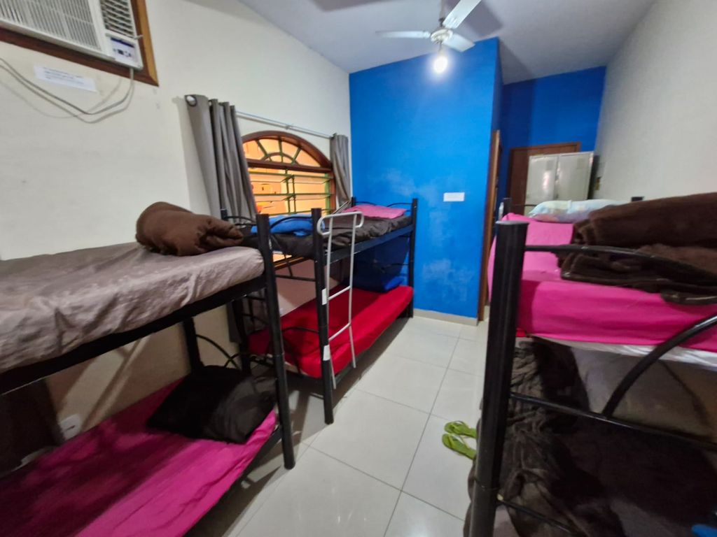 Imagens do imóveis Hostel com cerca de 250 metros quadrados no Bairro Catunbí.