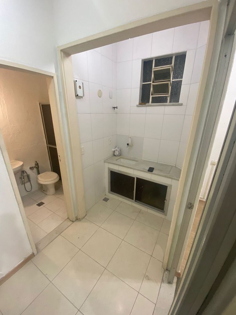 Imagens do imóveis Sala Comercial em Catete no Rio de Janeiro para Venda