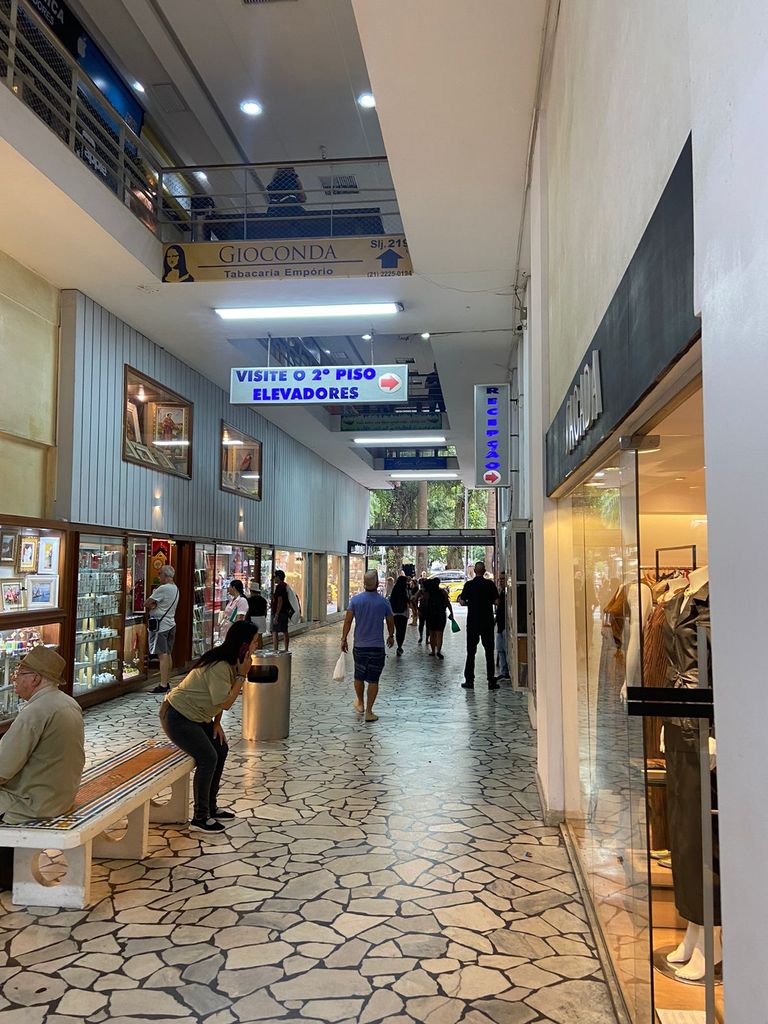 Imagens do imóveis Sala Comercial em Catete no Rio de Janeiro para Venda