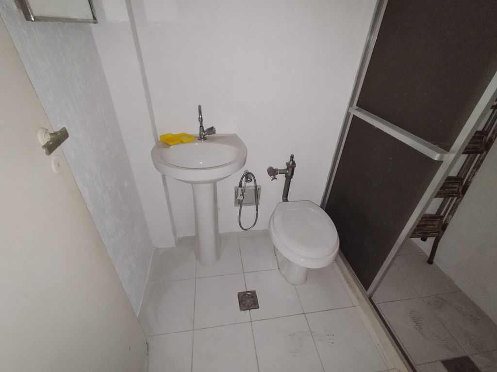 Imagens do imóveis Sala Comercial em Catete no Rio de Janeiro para Venda