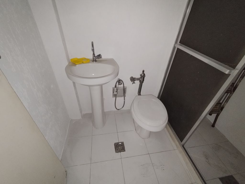 Imagens do imóveis Sala Comercial em Catete no Rio de Janeiro para Venda