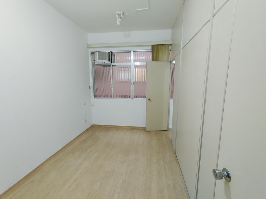 Imagens do imóveis Sala Comercial em Catete no Rio de Janeiro para Venda