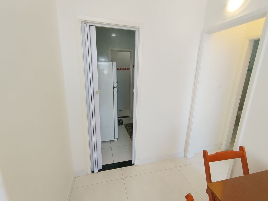Imagens do imóveis Apartamento de Sala um Quarto Dependência e Garagem, centro do Rio de Janeiro
