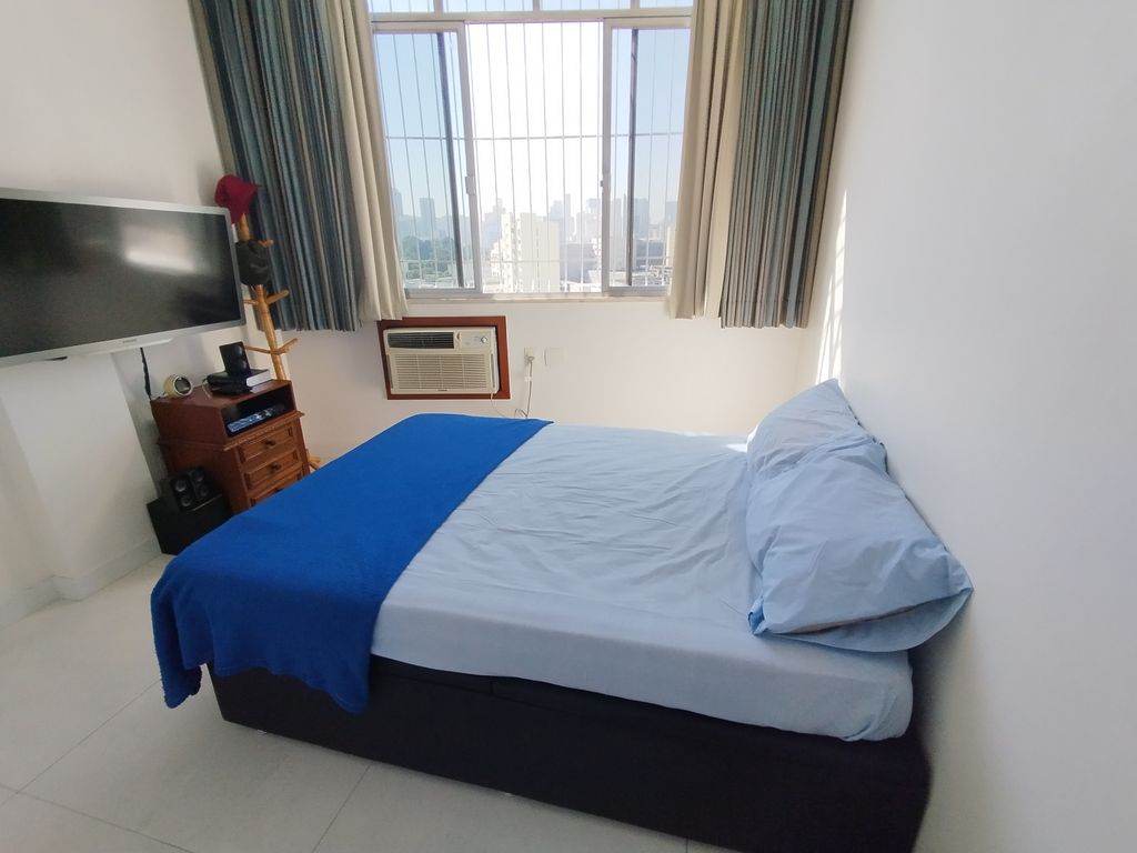 Imagens do imóveis Apartamento de Sala um Quarto Dependência e Garagem, centro do Rio de Janeiro