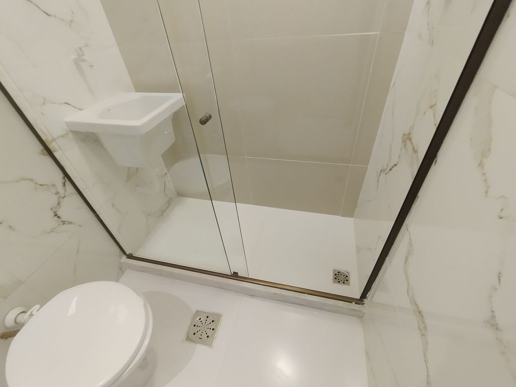 Imagens do imóveis Apartamento de Sala e Quarto com área para vender em Centro Rio de Janeiro
