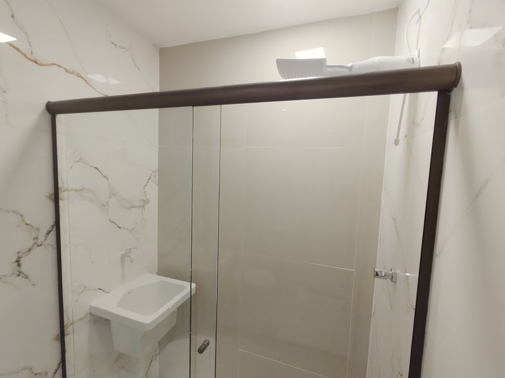 Imagens do imóveis Apartamento de Sala e Quarto com área para vender em Centro Rio de Janeiro