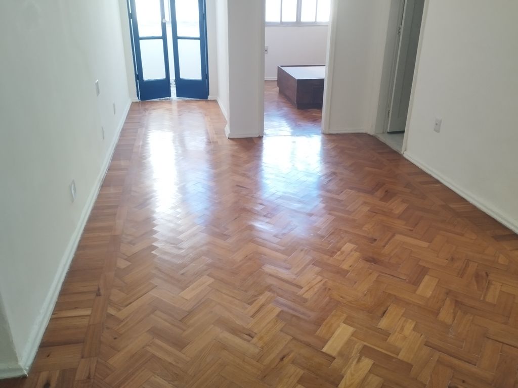 Imagens do imóveis Apartamento de Sala e Quarto com área para vender em Centro Rio de Janeiro