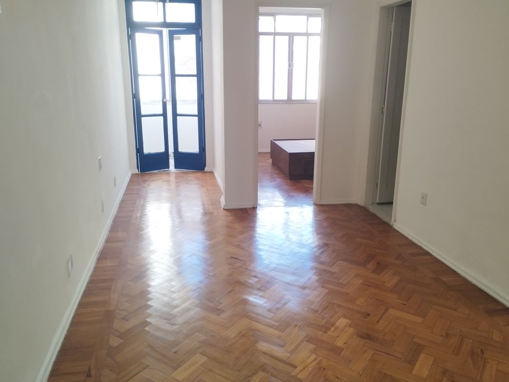 Imagens do imóveis Apartamento de Sala e Quarto com área para vender em Centro Rio de Janeiro