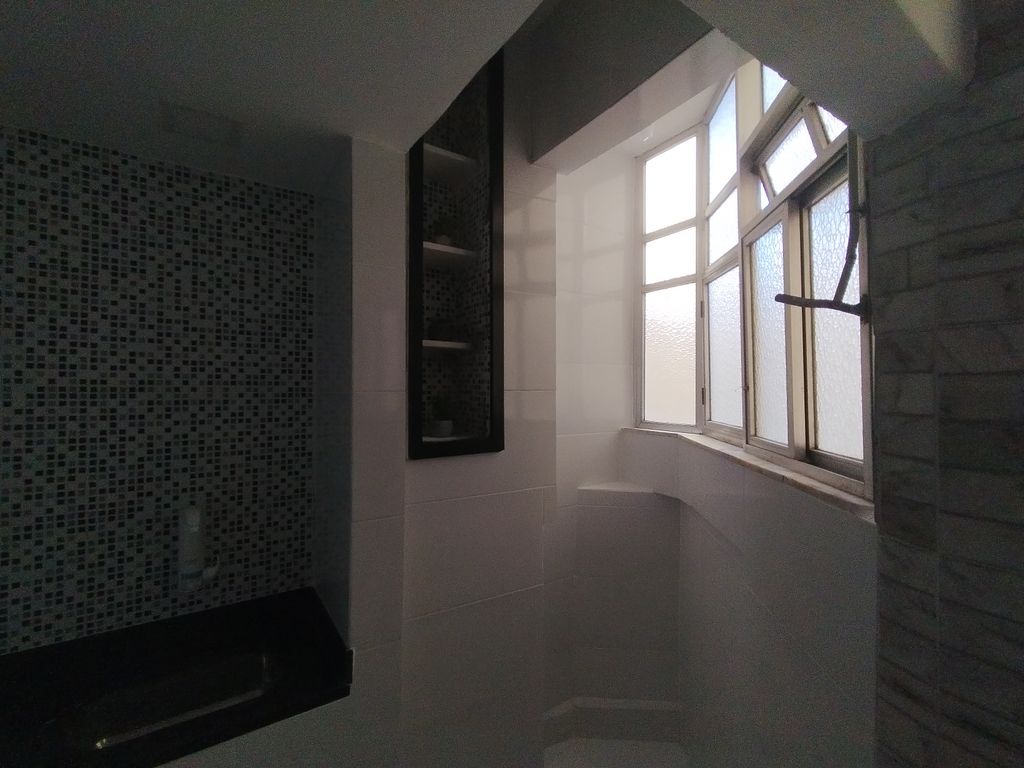 Imagens do imóveis Apartamento de Sala e Quarto com área para vender em Centro Rio de Janeiro