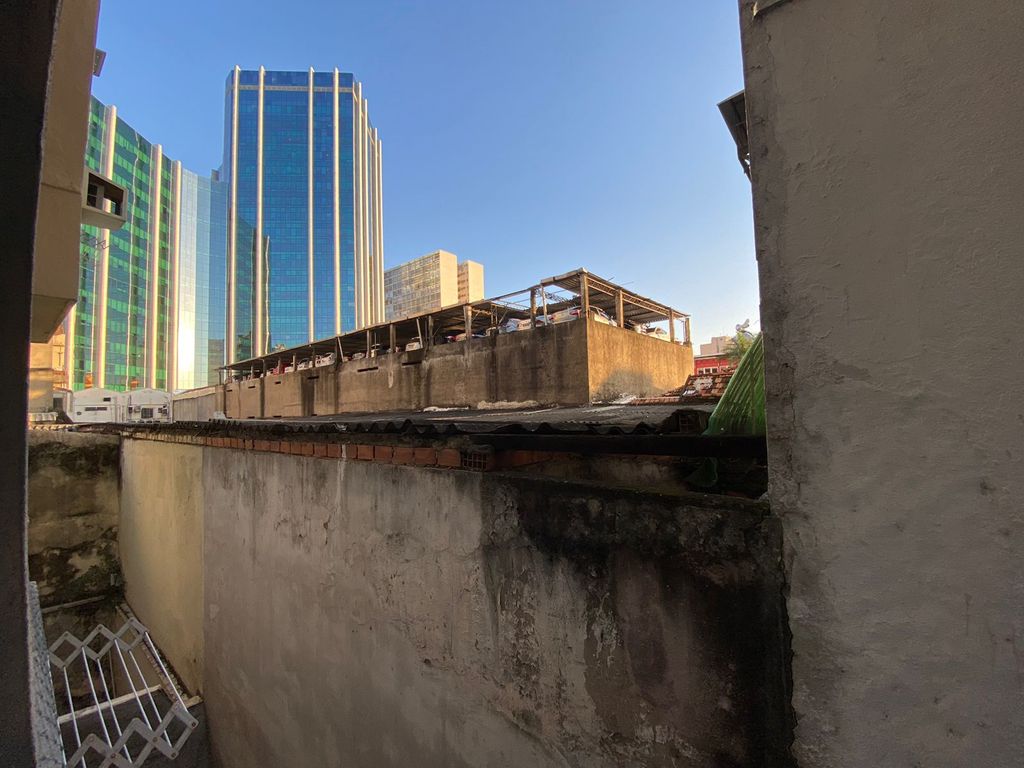 Imagens do imóveis Apartamento de Quarto e Sala na Rua dos Inválidos no Centro do Rio de Janeiro