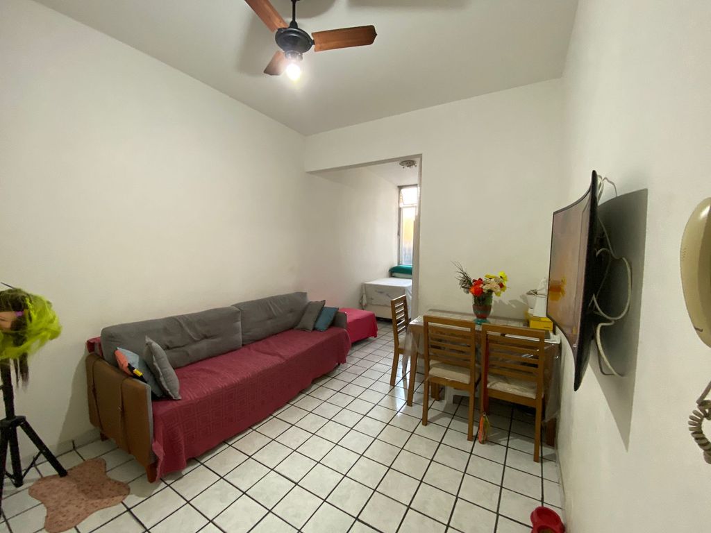 Imagens do imóveis Apartamento de Quarto e Sala na Rua dos Inválidos no Centro do Rio de Janeiro