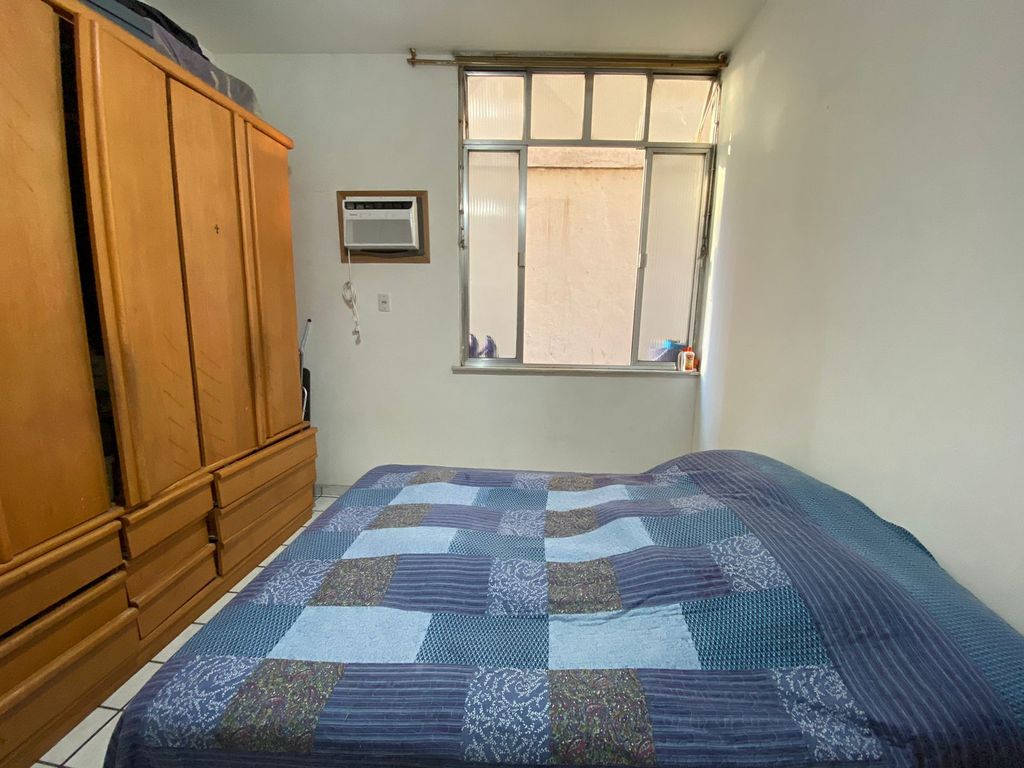 Imagens do imóveis Apartamento de Quarto e Sala na Rua dos Inválidos no Centro do Rio de Janeiro