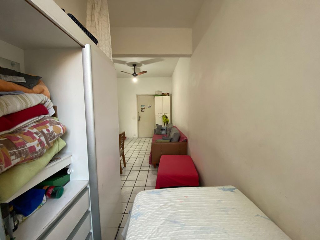 Imagens do imóveis Apartamento de Quarto e Sala na Rua dos Inválidos no Centro do Rio de Janeiro