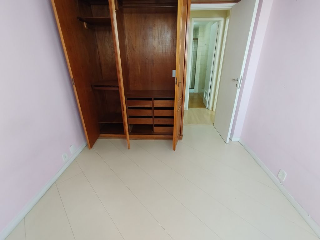 Imagens do imóveis Apartamento sala dois quartos dependência varanda Santa Amélia Rio de Janeiro