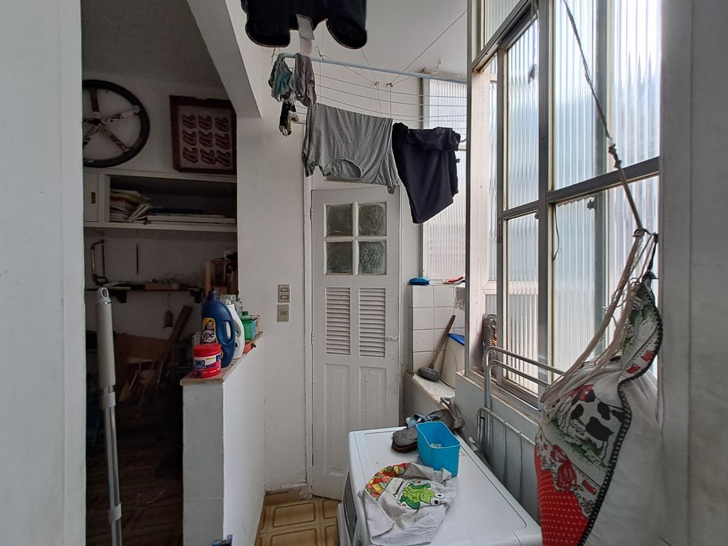 Imagens do imóveis Apartamento Dois Quartos com Dependência na Rua Riachuelo Centro do RJ